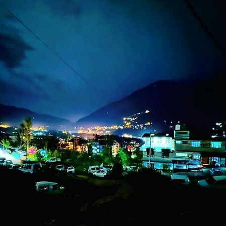 Hotel Himachal Heights Manāli Exteriér fotografie