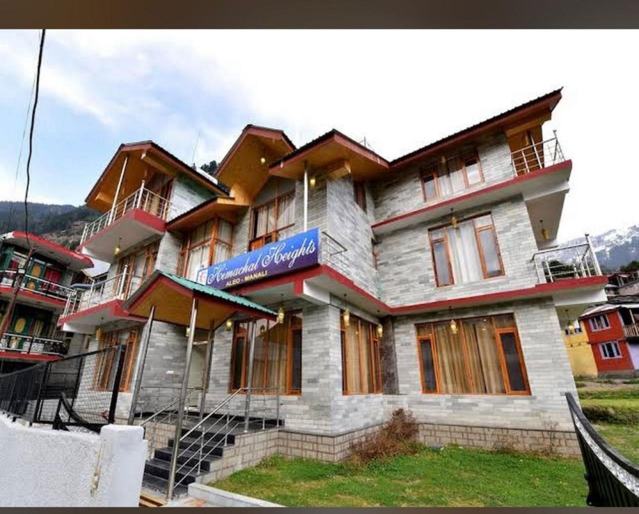 Hotel Himachal Heights Manāli Exteriér fotografie